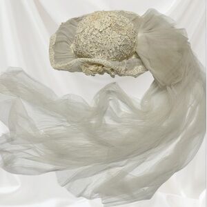Women’s VTG 70’s 80’s Wedding Bridal Hat Lace Faux Pearls Sheer Tulle Veil